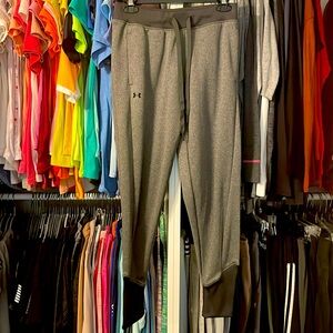 Women’s Under armour grey joggers